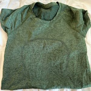 Lululemon Swiftly Tech Short Sleeve Shirt Size: 6 Color: Army Green